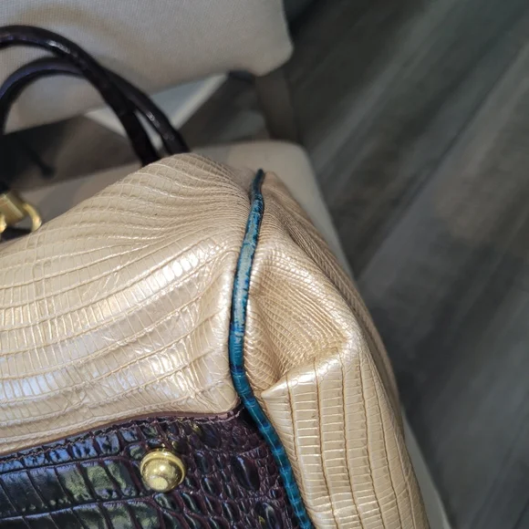 ***GREAT DEAL****Brahmin Tri color Purse - Picture 10 of 14